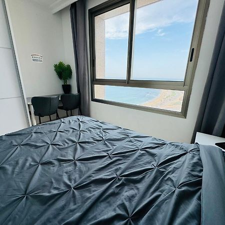 Luxurious Beach Apartment 하이파 외부 사진